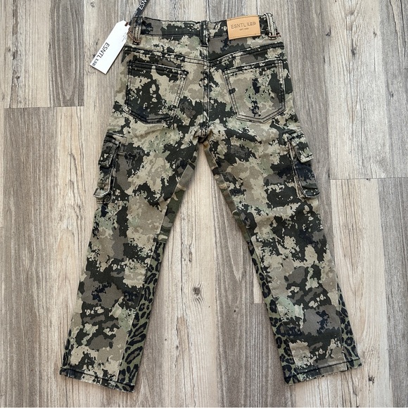 Size 6T essentials jeans - Picture 2 of 7